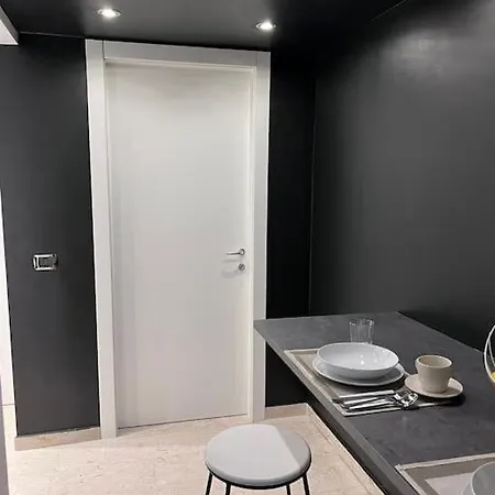 Luxury With Terrace Near Arco Della Pace Appartement